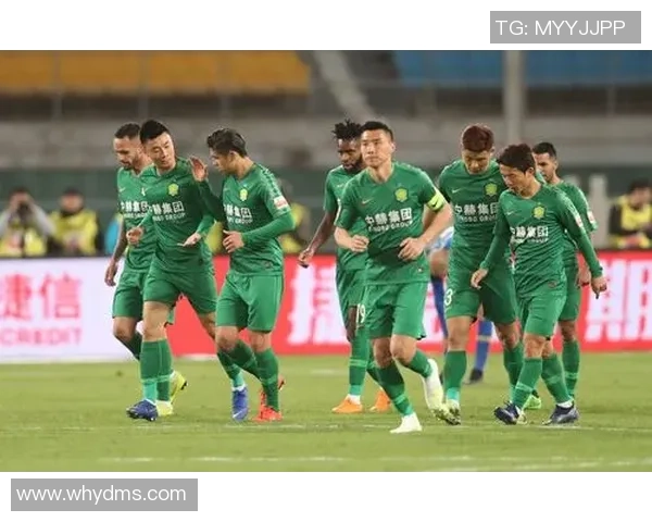 北京国安与苏宁激战正酣球迷期待精彩对决与惊喜时刻